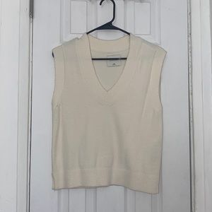 Cream white vest sweater